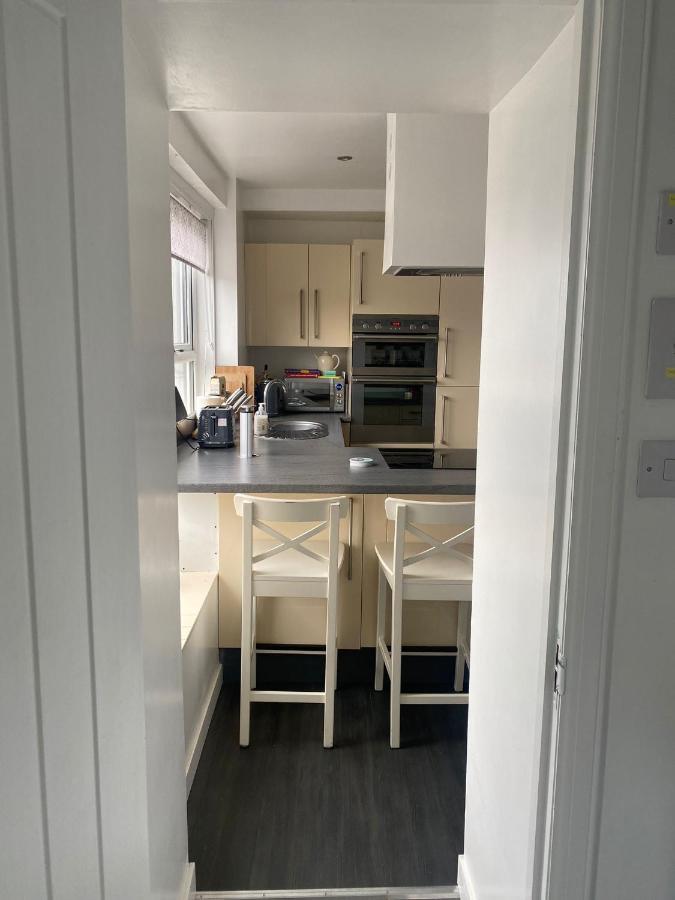 Central 3 Bed Flat, 포레스 외부 사진